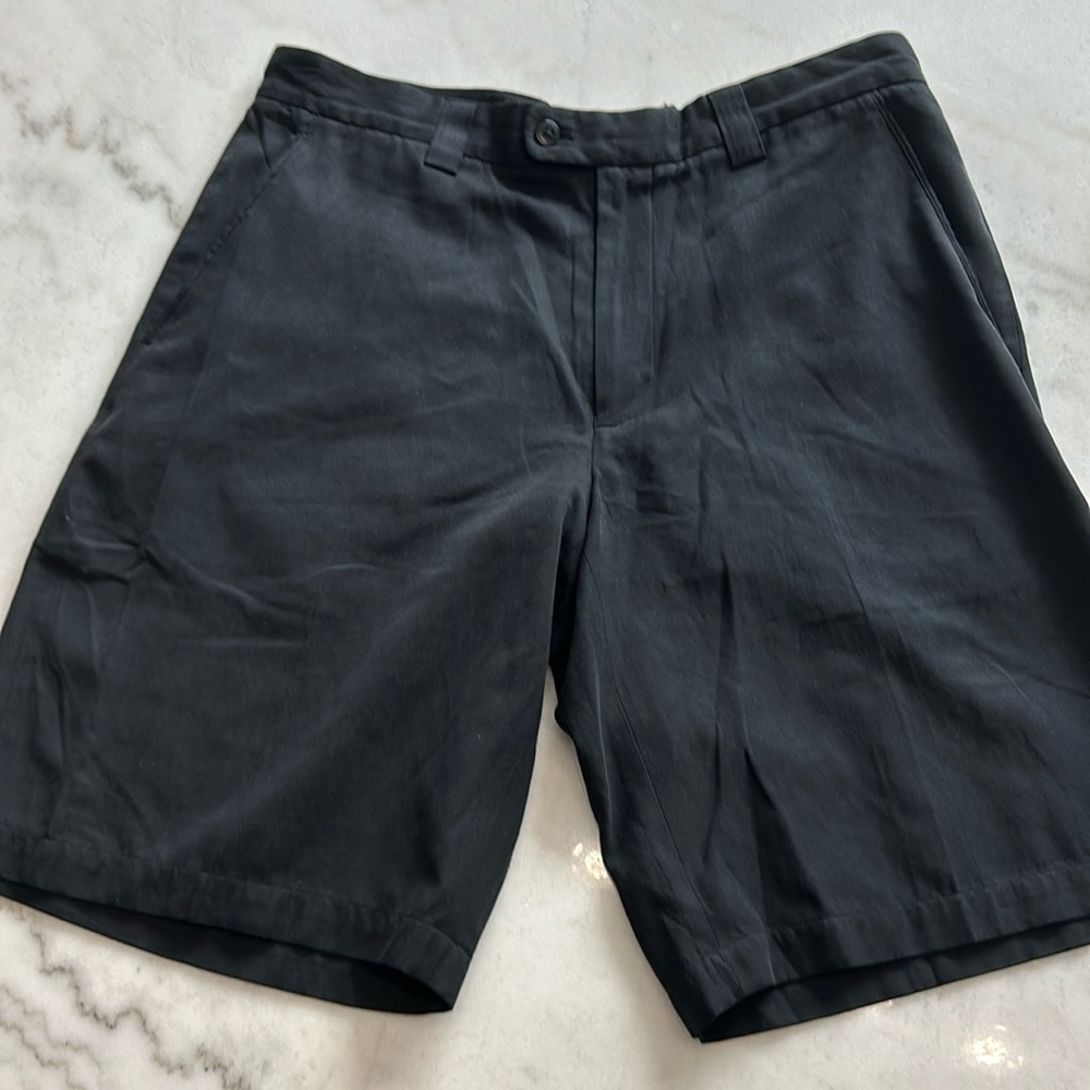 Jhane Barnes Mens 70% Silk Size 32 bermuda black flat front pocket lightweight